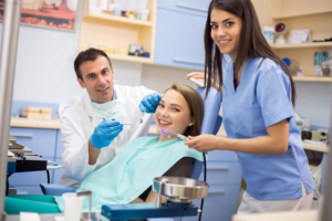 Dentist or dental hygienist for dental care regime