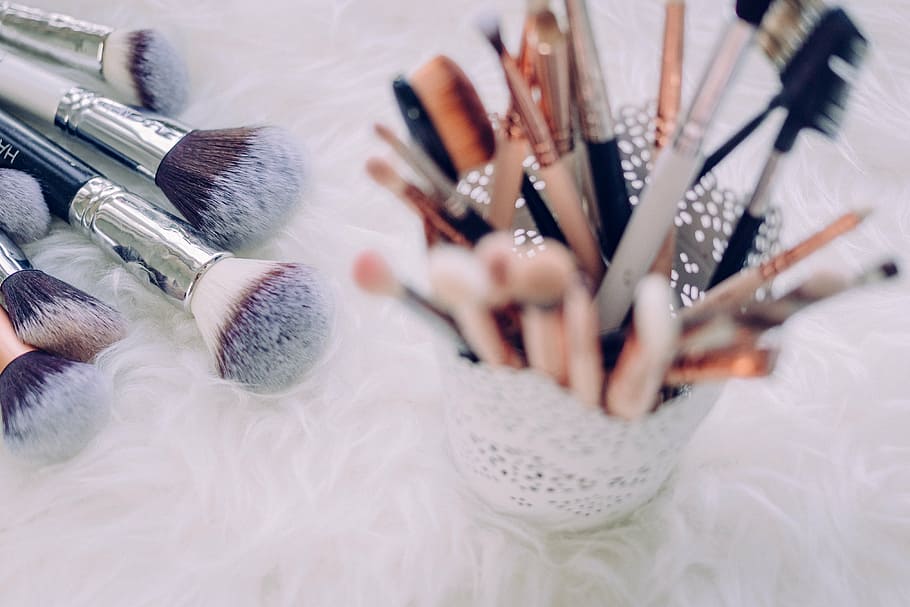 How to Clean Makeup and Beauty Tools
