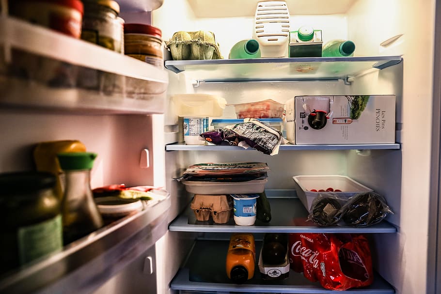 get rid of refrigerator odor with baking sods